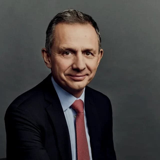 Enrique Lores